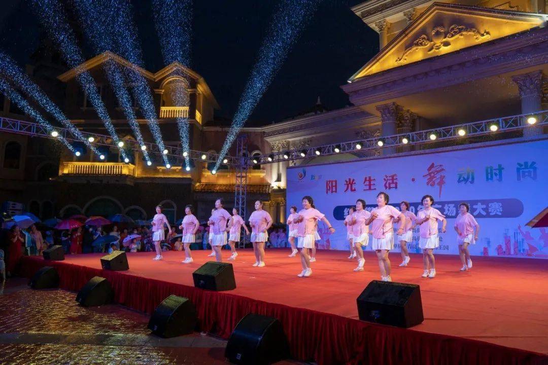最新恋尚广场舞，舞动生活的时尚魅力