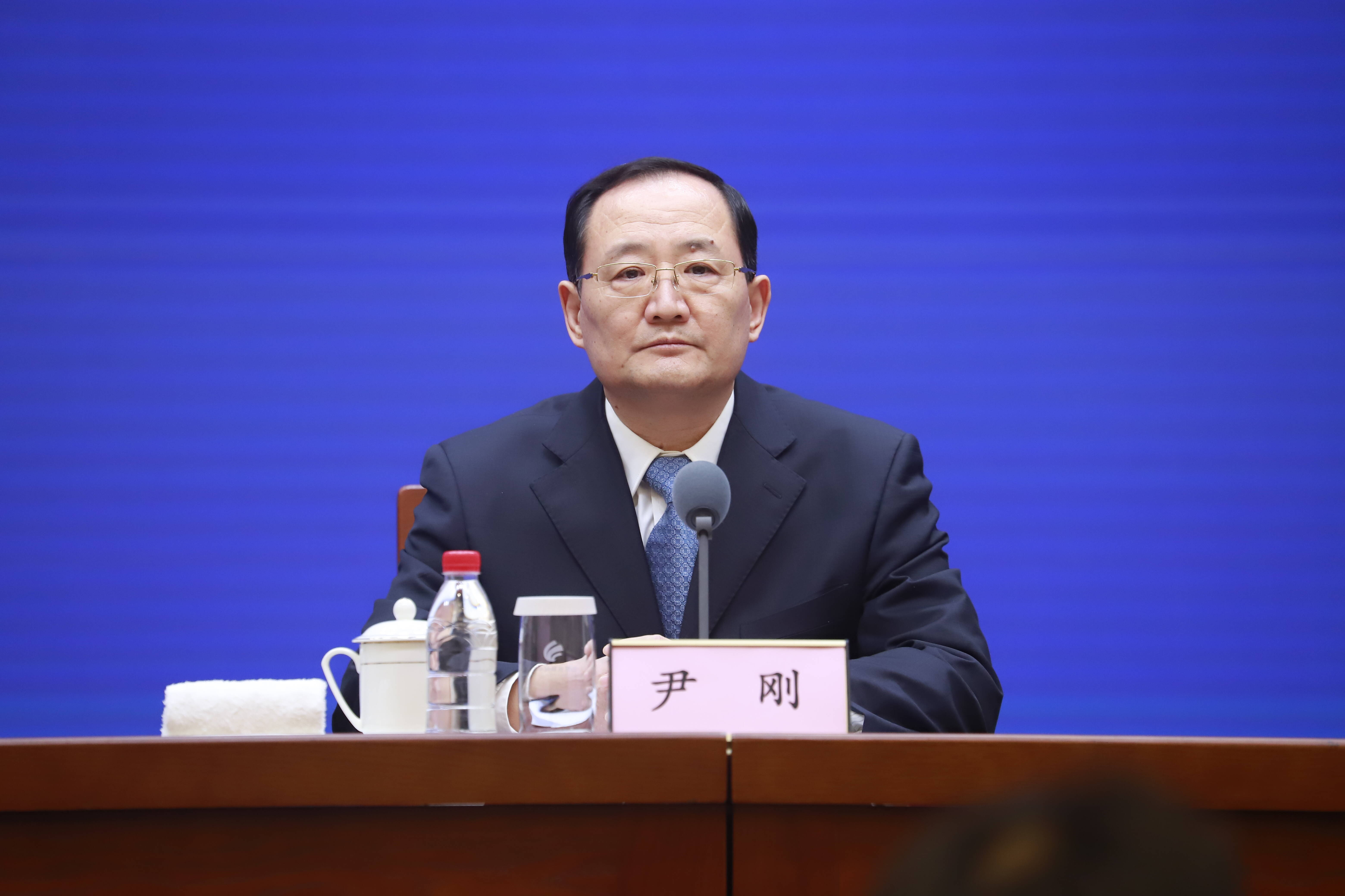 尹刚最新成就与影响，探索新星的光芒闪耀未来