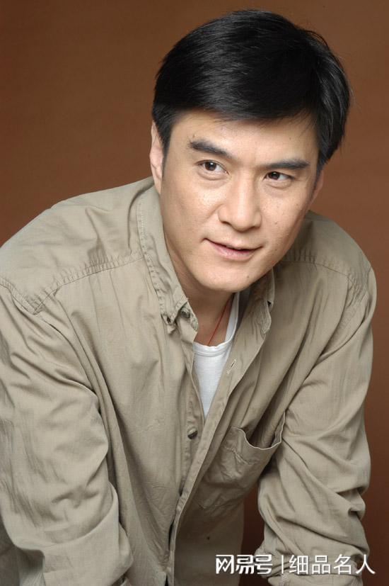 六十岁以上香港男演员的魅力依旧不减风采不减当年
